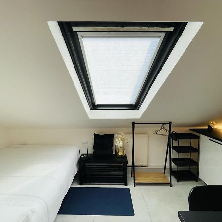 דירות ראפאלו Lovely Mini Attic מראה חיצוני תמונה