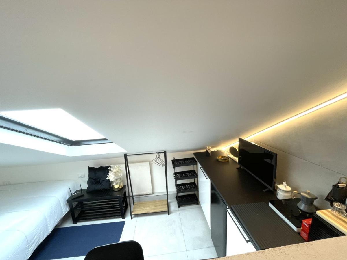 דירות ראפאלו Lovely Mini Attic מראה חיצוני תמונה